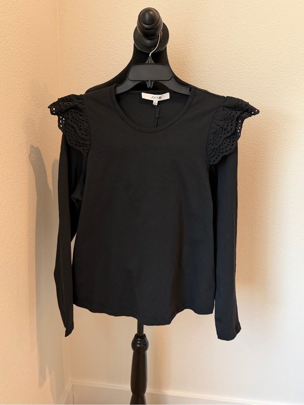 NWT Joe’s  Black Long-Sleeve Eyelet Shoulder Top Size XL women